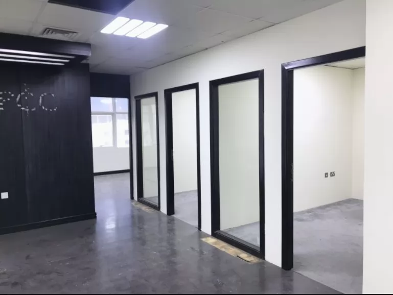 Commercial Ready Property U/F Office  for rent in Al Sadd , Doha #14637 - 1  image 